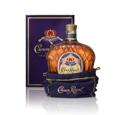 crown_royal_canadian_whisky_700_ml_07)l